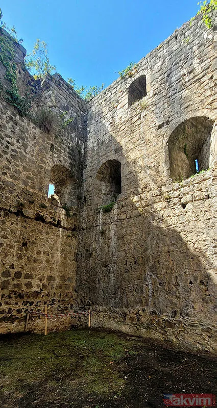 Trabzon'da 13. yüzyıldan kalma Akçakale Kalesi'nin kalıntıları deniz dibinden çıkarılıyor - 17