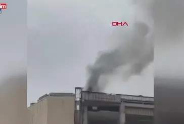 AVM'de yangın!