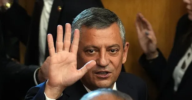 Özgür Özel’den adaylık hamlesi: CHP'deki savaş anketlere girdi!