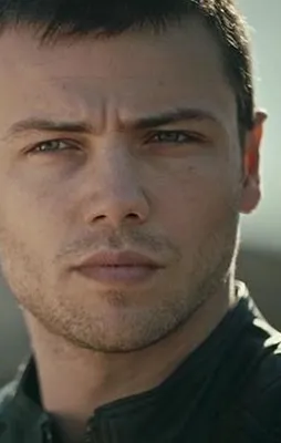 Tolga Sarıtaş olay çıkardı!