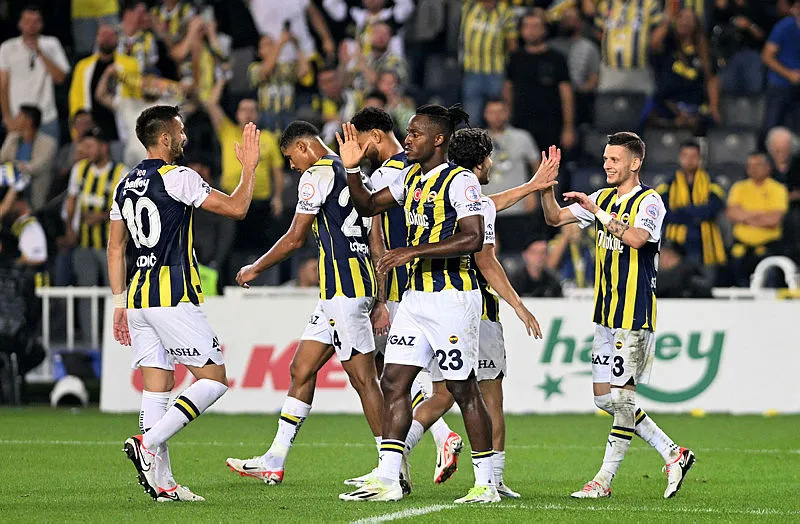 FENERBAHÇE TRANSFER HABERLERİ | Fenerbahçe'de ayrılık! Rekor bonservisle gidiyor - 2
