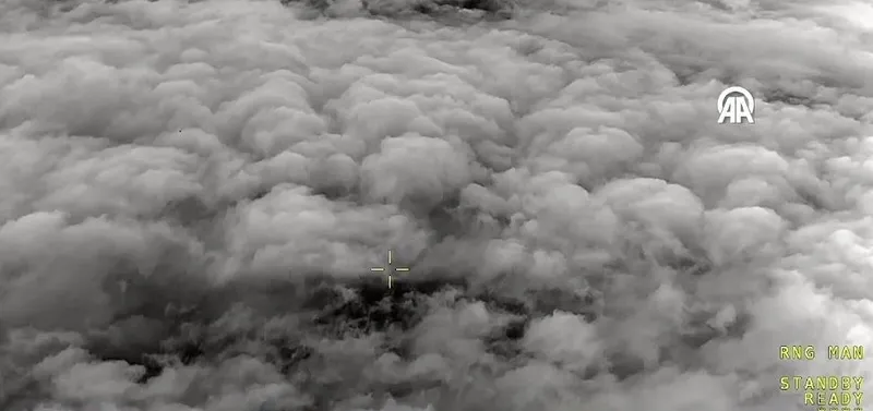 helikopter-kazasi-sonrasi-baskan-erdogandan-flas-aciklama-gereken-her-turlu-destegi-vermeye-haziriz-akinci-iha-1716158449729.jpeg Başkan Erdoğan'dan Tahran'a taziye: "İran’ın yanında olacağız" | Akıncı İHA buldu milyonlar izledi: İşte dakika dakika sınır dışı görev-13