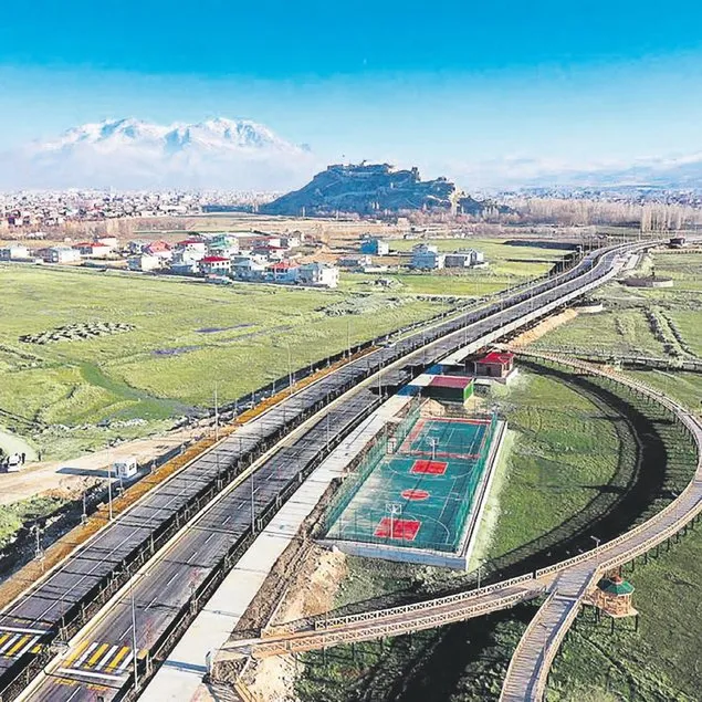 Van’ın yarım asırlık özlemi sona erdi