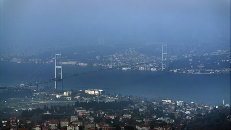 istanbulda-hava-kalitesi-iyilesti-kirlilik-yuzde-24-dustu-1776189454473.jpg İstanbul’da hava kalitesi iyileşti: Kirlilik yüzde 24 düştü-7