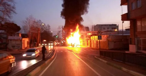 Son dakika: Bursa’da özel halk otobüsü alev alev yandı