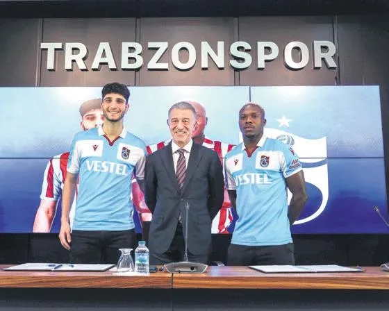 super-lige-ambargo-koyan-trabzonspor-ikinci-en-uzun-liderlik-ve-ic-saha-yenilmezlik-serisine-ulasti-1645908696289.jpeg Süper Lig'e ambargo koyan Trabzonspor ikinci en uzun liderlik ve iç saha yenilmezlik serisine ulaştı-3