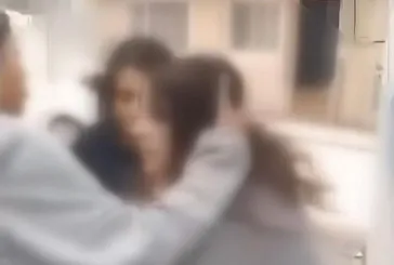 İstanbul Gaziosmanpaşa'da akran zorbalığı! Saçını koparıp kameraya gösterdi