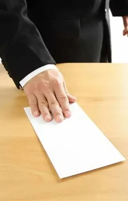 İstifa edene ikramiye