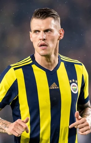 Martin Skrtel’in talipleri artıyor