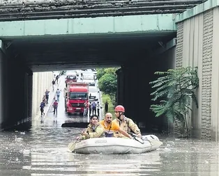 İstanbul selle boğuşurken CHPli Başkan Ekrem İmamoğlu Bodruma geri döndü