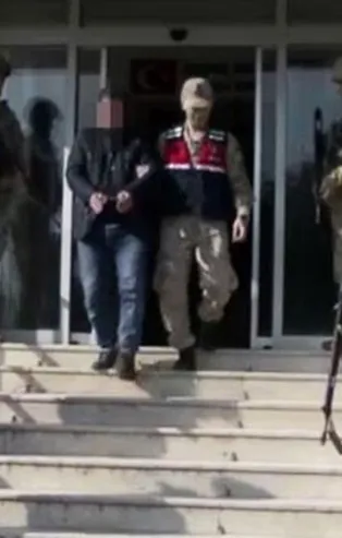 Son dakika: Diyarbakır'da PKK'lı teröristlere ilaç gönderen muhtar tutuklandı