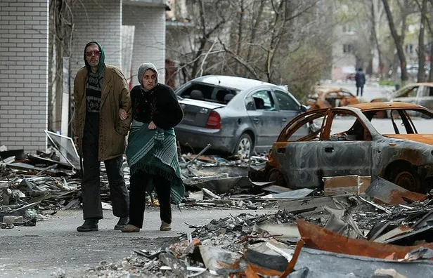 fransadan-avrupaya-rusya-ile-muzakere-mesaji-konusmamaya-karar-verirsek-muzakereciler-turkiye-veya-cin-olacak-1650638793206.jpeg Fransa'dan Avrupa'ya 'Rusya ile müzakere' mesajı: "Konuşmamaya karar verirsek, müzakereciler Türkiye veya Çin olacak"-5