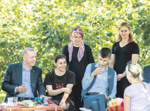 baskan-erdogan-ordudan-kilicdarogluna-seslendi-sen-korkaksin-1659221887742.jpeg Başkan Erdoğan Ordu'dan Kılıçdaroğlu'na seslendi: Sen korkaksın-2