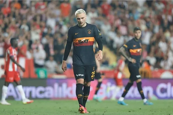 ingiltereden-nelsson-iddiasi-galatasarayin-yildizi-wolvesa-1661440202731.jpg İngiltere'den Nelsson iddiası! Galatasaray'ın yıldızı Wolves'a-4