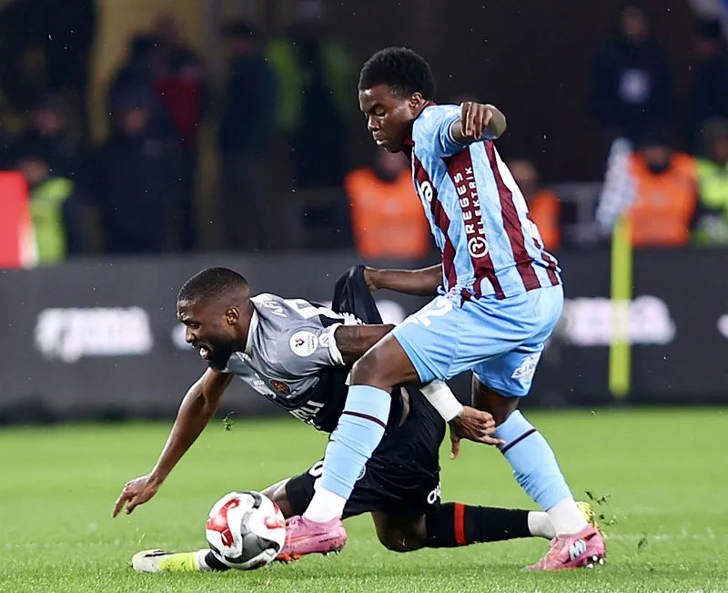 Spor yazarları Trabzonspor - Karagümrük maçını değerlendirdi! "Sessiz reaksiyon" - 14