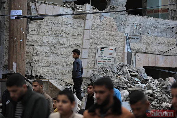 Gazze’de buruk bayram! Refah, Deyr El Balah, Cibaliye… Filistinliler bombardıman altında bayramı kutluyor - 2