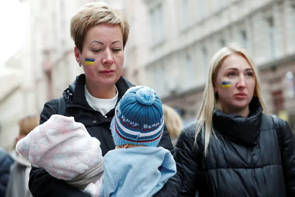 ukraynali-multeci-kadinlara-igrenc-fuhus-tuzagi-fuhus-ceteleri-agina-aldi-cinsel-arkadaslik-sitesi-1649140503638.jpg Ukraynalı mülteci kadınlara iğrenç fuhuş tuzağı! Fuhuş çeteleri ağına aldı! Cinsel arkadaşlık sitesi...-6