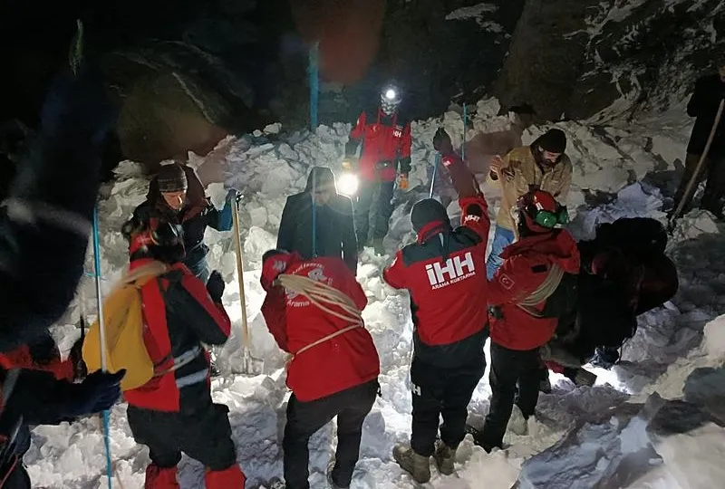 Bingöl’de çığ düştü