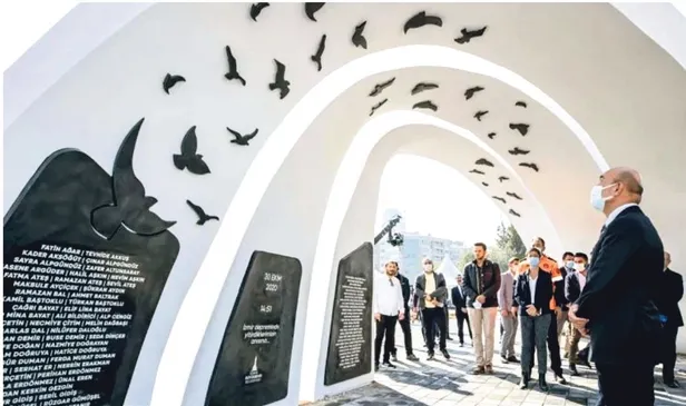 chpli-tunc-soyerin-depremzedeleri-sokaga-atma-kararina-tepkiler-dinmiyor-20-aydir-tek-yaptigi-sey-deprem-aniti-1654309542178.jpeg CHP'li Tunç Soyer'in depremzedeleri sokağa atma kararına tepkiler dinmiyor: 20 aydır tek yaptığı şey deprem anıtı-4