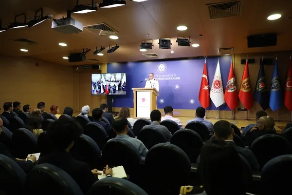 son-dakika-abd-ile-f-16-sureci-milli-savunma-bakanligi-olumlu-bir-sonuc-bekliyoruz-1689244585453.jpg Son dakika: ABD ile F-16 süreci! Milli Savunma Bakanlığı: Olumlu bir sonuç bekliyoruz-4