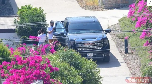 Burak Özçivit ve Fahriye Evcen yeni villa aldı! 15 milyon TL'lik lüks araçları olay olmuştu! Bodrum'da tatilin keyfini böyle çıkaracaklar! - 8