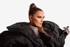 Demet Akalın’dan kilo yorumlarına yanıt: Konserde dikkat çeken eşofmanla paylaşım