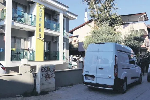 kose-bicak-vahset-1635372963489.jpeg Köşe bıçak vahşet! Şebnem Şirin erkek arkadaşı tarafından boğazı kesilerek öldürüldü-2