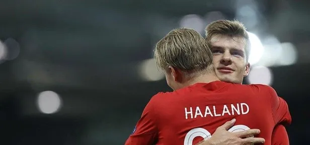 trabzonsporlu-alexander-sorloth-yildizlasti-norvec-kazandi-1599531681015.jpeg Trabzonsporlu Alexander Sörloth yıldızlaştı Norveç kazandı-1