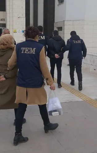 FETÖ'cü çift yurt dışına kaçmaya hazırlanırken yakalandı