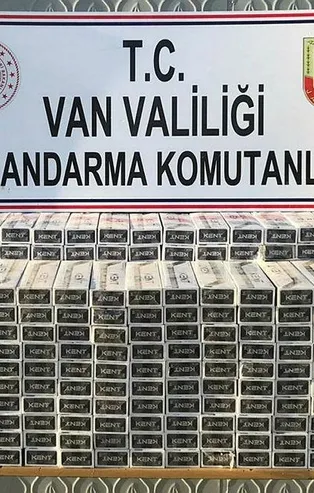 İran sınırında 4 bin 800 paket kaçak sigara ele geçirildi