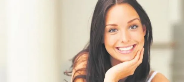 Sararmış dişlere kabartma tozu-soda