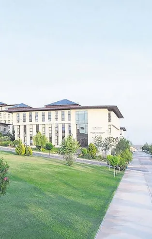 En hızlı iş bulan üniversite