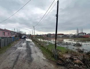 Selde zarar görenlere 5’er bin lira yardım yapıyoruz
