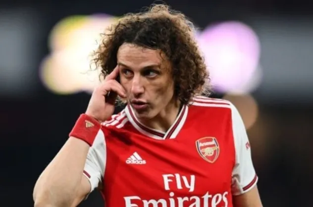 Fenerbahçe'yle adı anılan David Luiz 1 yıl daha Arsenal'de