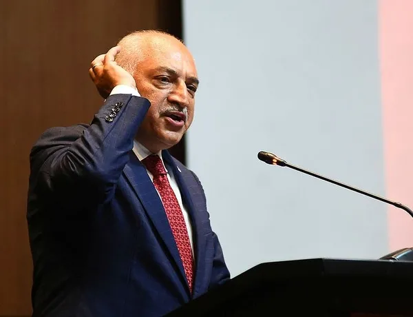 tff-baskani-mehmet-buyukeksi-yabanci-gazetecilerle-bir-araya-geldi-1661438333961.jpg TFF Başkanı Mehmet Büyükekşi, yabancı gazetecilerle bir araya geldi-3