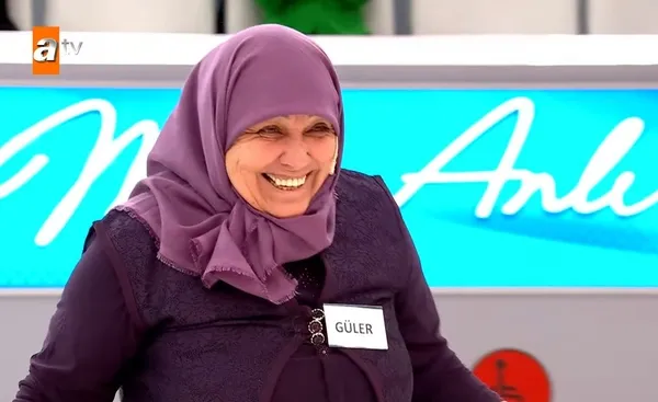 boyle-kavusma-gorulmedi-guler-kahramanin-kimseye-yar-etmedigi-kocasi-muge-anli-studyosuna-geldi-30-yillik-orta-1682417284738.jpg Böyle kavuşma görülmedi! Güler Kahraman'ın kimseye yar etmediği kocası Müge Anlı stüdyosuna geldi! 30 yıllık eşler ortalığı birbirine kattı-4