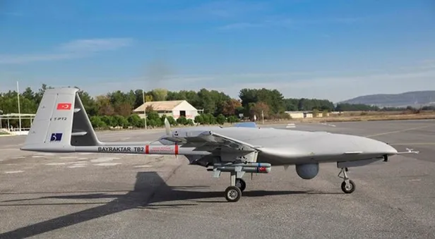 Türkiye artık savunma alanında ilham veren ülke konumunda: Fransa'da orduya Bayraktar TB2 modeli-4