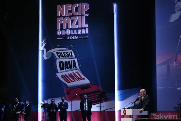 Necip Fazıl ödülleri sahiplerini buldu - 25