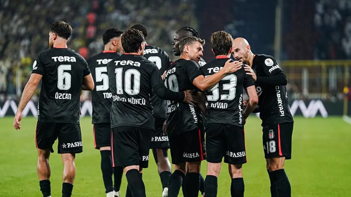 Beşiktaş'ta Üç Transfer Döneminde Kadro Yenilendi