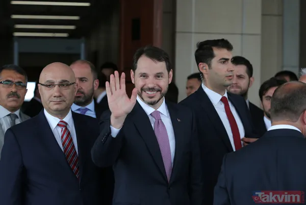 Aylar sonra Türkiye'ye dönen Hakan Atilla'nın karşılanmasında duygu dolu anlar yaşandı - 41