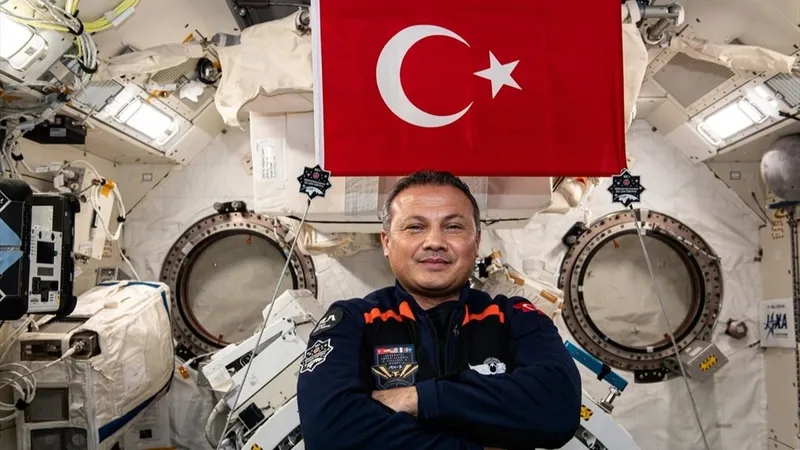 deney-10-message-astronot-gezeravci-yeni-deney-icin-kollari-sivadi-bagisiklik-sistemleri-mikro-yer-cekimi-kosu-1706815271781.jpeg