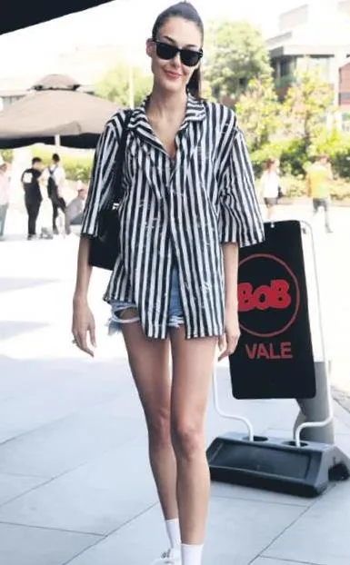 Esra Oflaz Londra'daki Royal Ascot adlı at yarışlarını takip etti-3