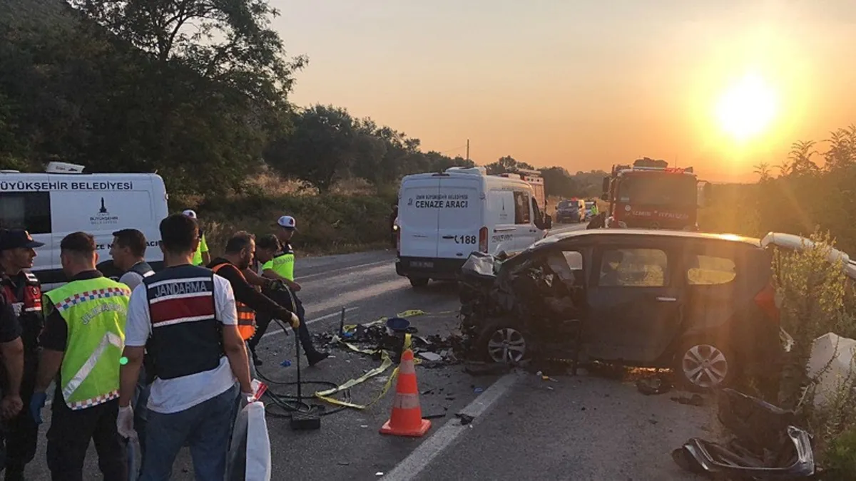 İzmir Menderes’te zincirleme kaza: 5 kişi hayatını kaybetti