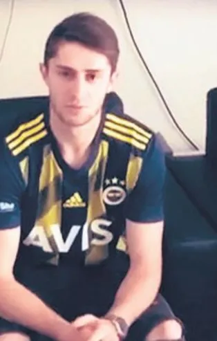 İsmail Yüksek Fenerbahçe formasını giydi