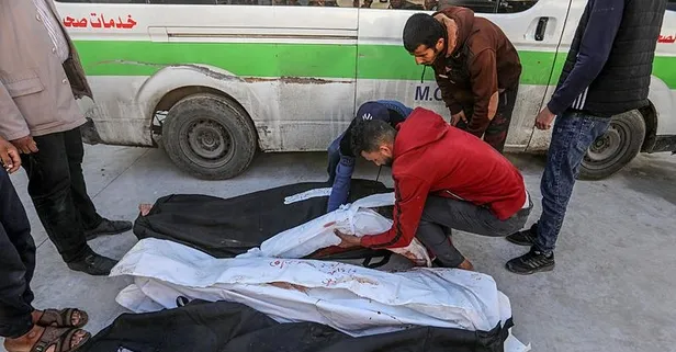 Soykırımcı İsrail ordusunun Refah'ta sivillere ait evleri bombalaması sonucu çok sayıda Filistinli öldü