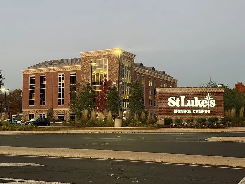 FETÖ'nün elebaşı Fetullah Gülen'in öldüğü St Luke's Hastanesi. (İHA)