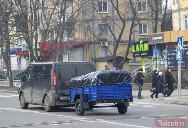 SON DAKİKA: Rusya Ukrayna'yı işgal ediyor! Savaştan en çarpıcı fotoğraflar: Halk metro istasyonlarına kaçtı... Gözlerde korku var - 26