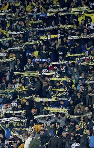 Kanarya'nın yeni transferi Kadıköy'de! İşte Fenerbahçe - Kayserispor maçından kareler...