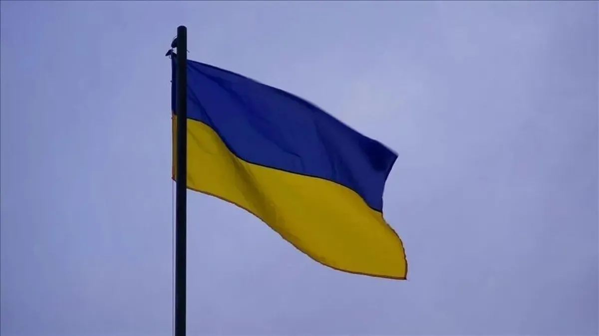 Kiev’de art arda patlamalar! Gökyüzünde dev bulutlar oluştu