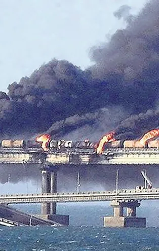 Rusya’nın “Yıkılırsa kıyamet olur” dediği Kırım Köprüsü patlatıldı